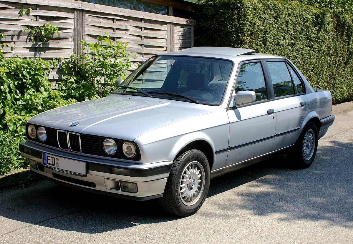 BMW 3 E30 