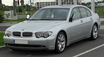 BMW 7 IV
