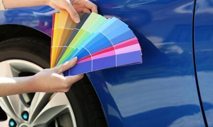 Jak sprawdzić fabryczny kolor lakieru po numerze VIN? Gdzie jest zapisany kolor samochodu?