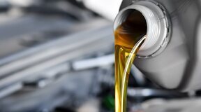 Klasyfikacja lepkości i jakości oleju silnikowego