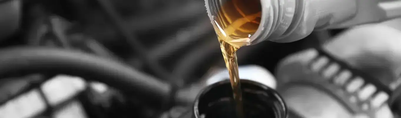 Lotos Semisynthetic - wszystko o olejkach silnikowych