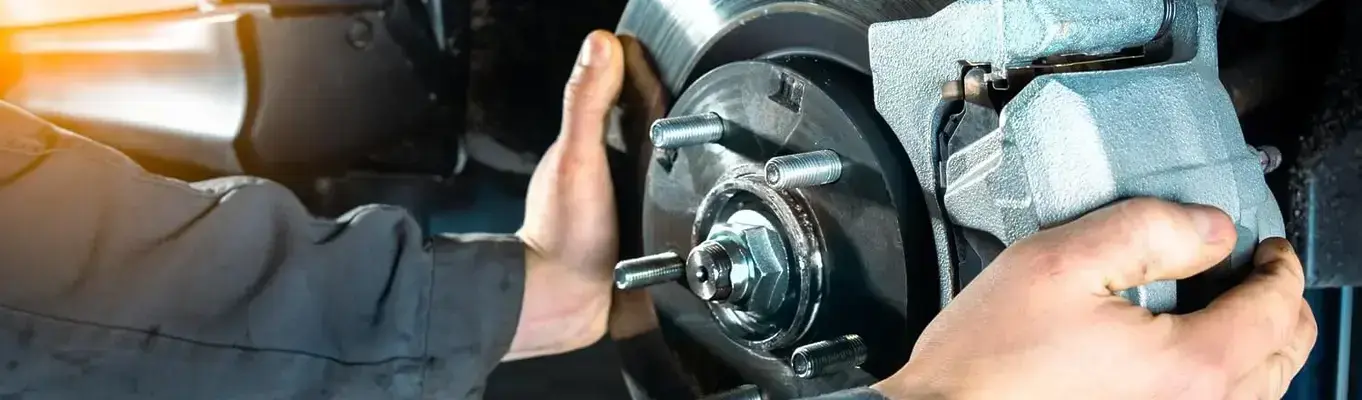 Ranking klocków hamulcowych 2022. Najlepsze klocki na rynku wg iParts.pl